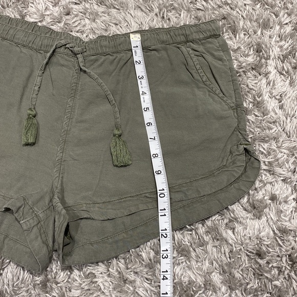 2/$20 ✨ Aerie Olive Green Camp Shorts - Picture 5 of 6